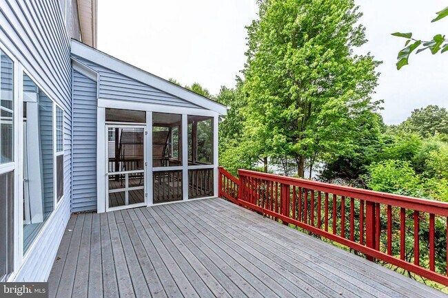 Building Photo - 26161 Rachel Hill Dr