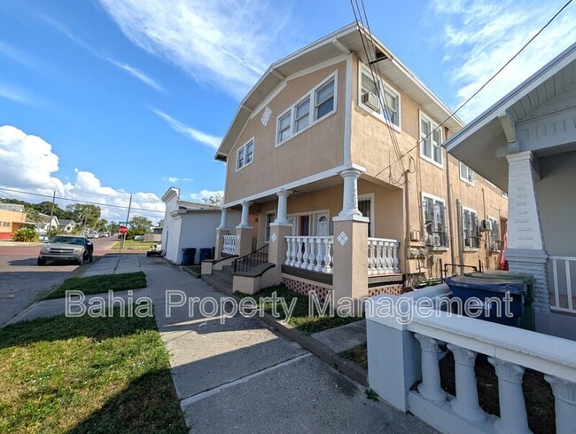 Building Photo - 2904 W Chestnut St