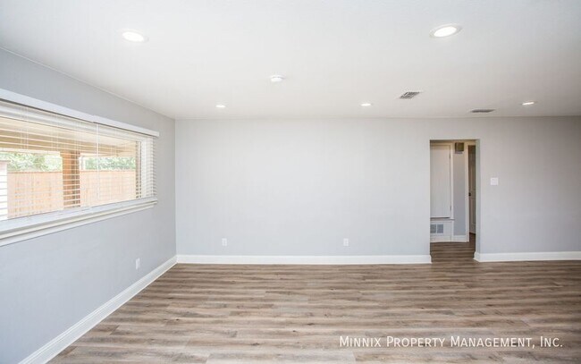 Building Photo - 4316 44th St