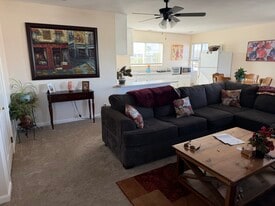 Building Photo - 14902 Eastwood Ave