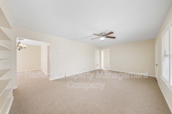 Building Photo - 231 Alexander Hamilton Dr