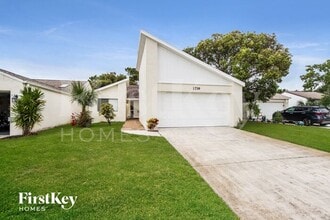 Building Photo - 1739 Goldfinch Ct