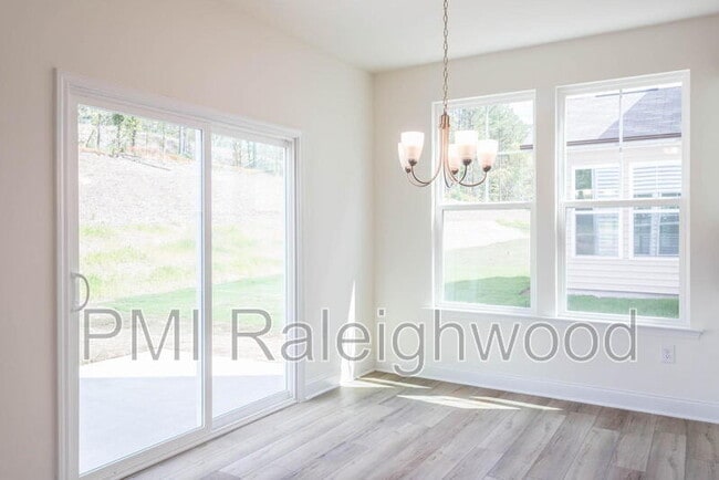 Building Photo - 2001 Seford Dr