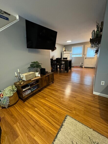 Living room - 3 Greenfield Dr