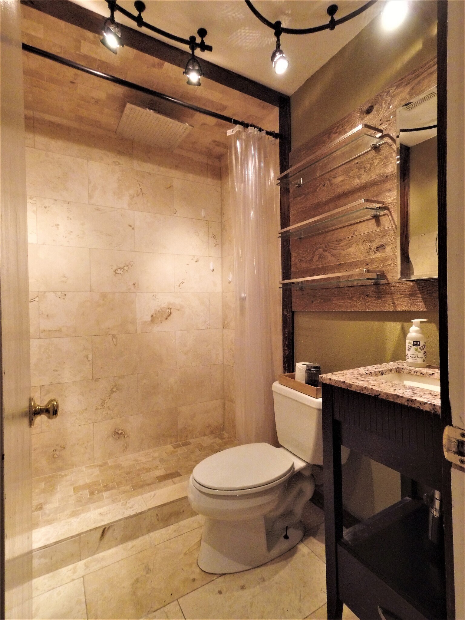 Master Bathroom - 10623 Golden Quail Dr