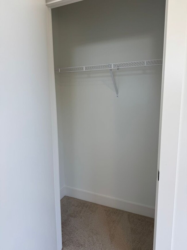 Building Photo - 1408 Sawyer Rd