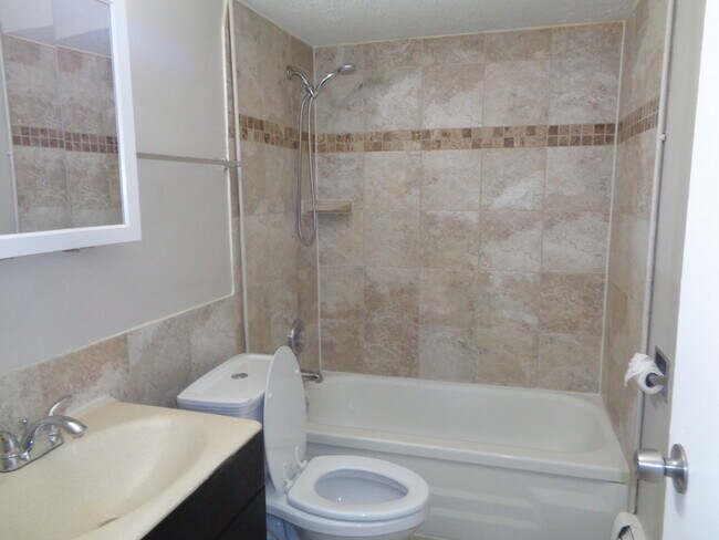 Building Photo - 10748 S Harlem Ave