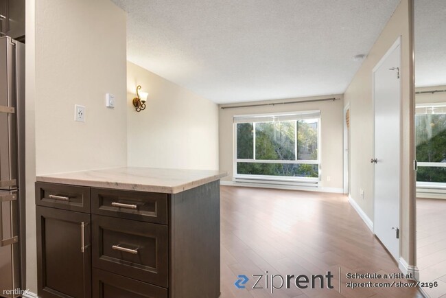 Building Photo - 1 br, 1 bath Condo - 2 Anchor Dr, Emeryvil...