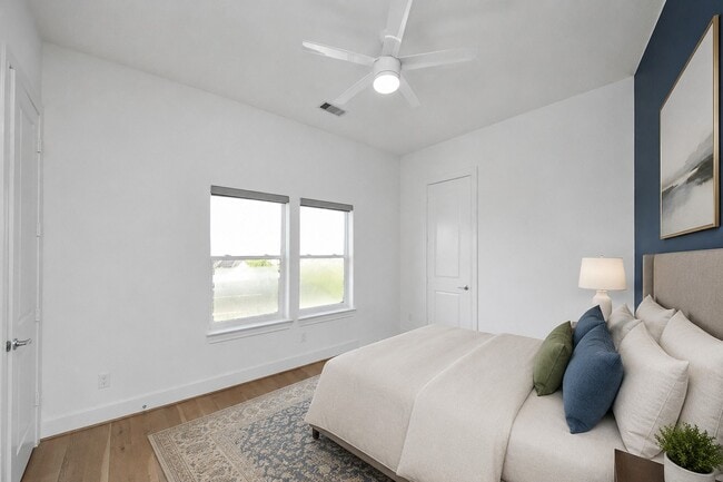 Building Photo - 4005 Woodshire Vlg Ests