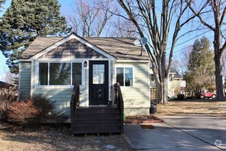 Building Photo - Cozy 2-bed, 1-bath Home in Downtown Auburn...