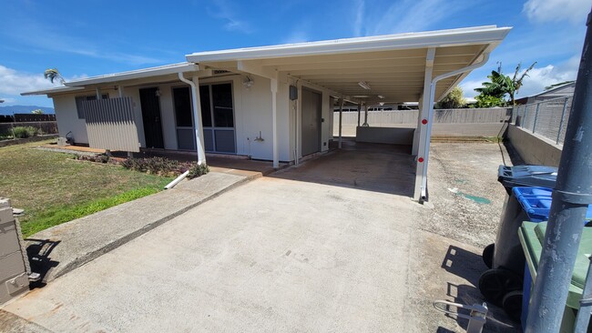 Driveway & front of propety - 2342 Ahakuka Pl