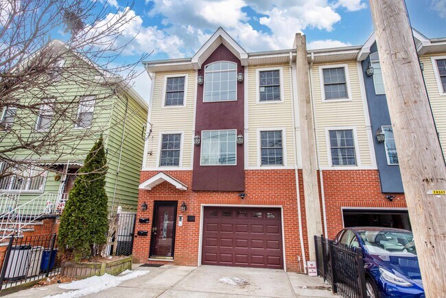Primary Photo - 103 Jefferson Ave