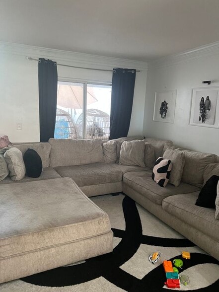 Building Photo - 5080 Elmhurst Rd