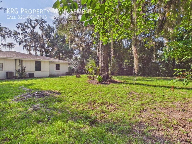 Building Photo - 3200 NE 56th Ave