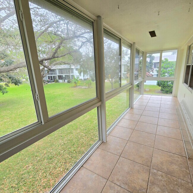 Building Photo - 184 Tilford I