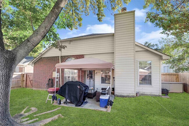 Building Photo - 14902 Carolina Falls Ln