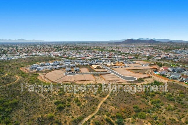 Building Photo - 6922 W Buckhorn Trail