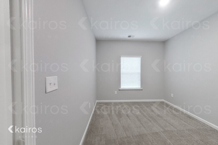 Building Photo - 108 Mayflower Cir