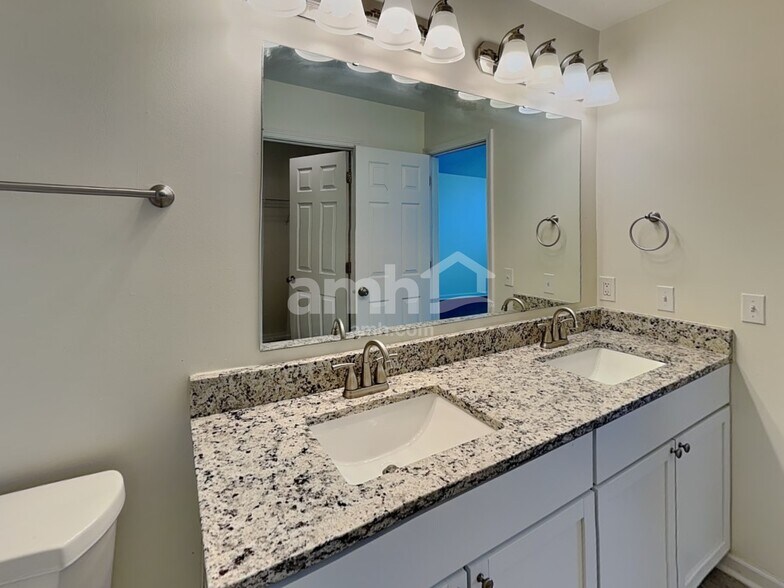 Building Photo - 7188 Bethel Ct