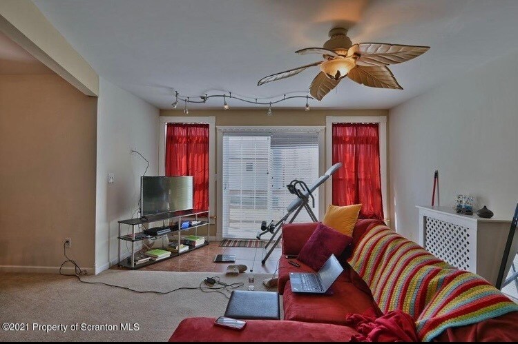 Building Photo - 540 Palm St