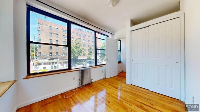 Building Photo - 3 bedroom in Manhattan NY 10003