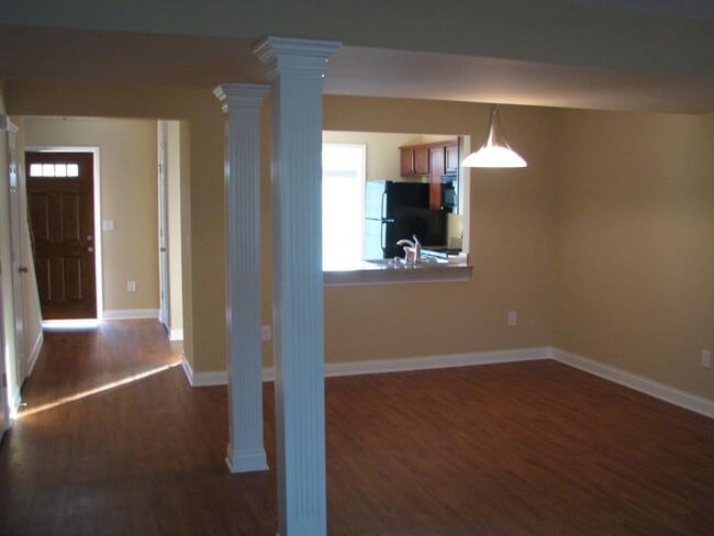 Building Photo - 2872 Rio Dosa Dr