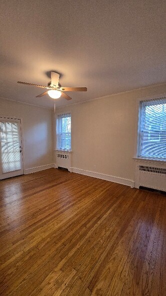 Building Photo - 6142 N 8th St