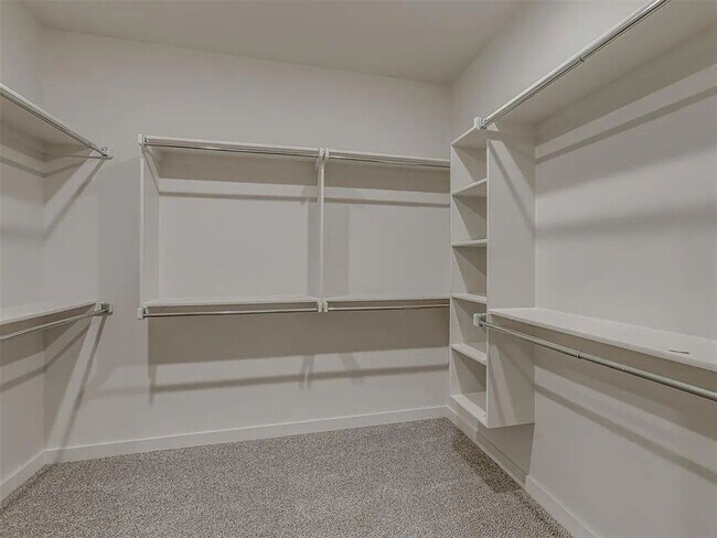 Building Photo - 8305 NW 163rd Ter