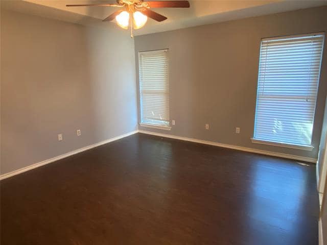 Building Photo - 5949 Sundown Dr