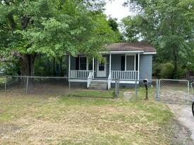 Building Photo - 2863 Alabama Dr