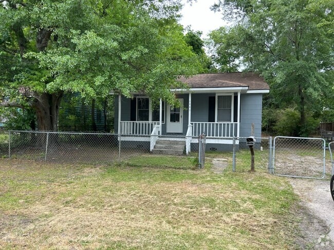 Building Photo - 2863 Alabama Dr