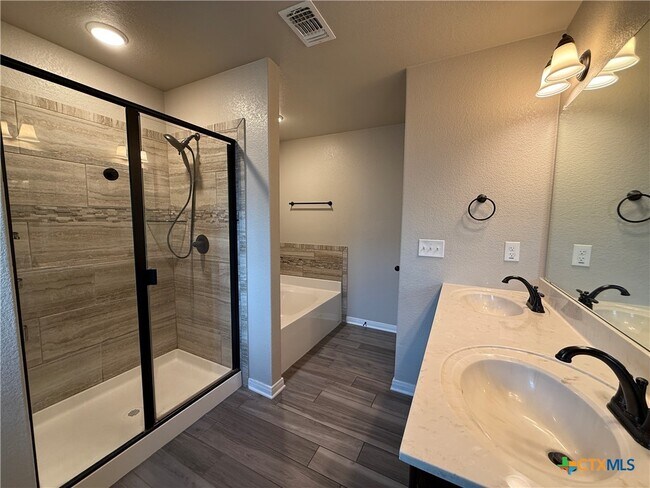 Building Photo - 6009 Cactus Flower Ln