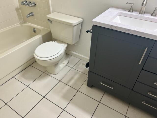 Building Photo - "Charming 2-Bedroom Retreat with Fort Walt...