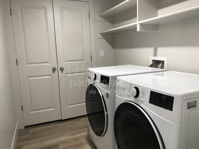 Building Photo - 2874 Kiesel Ave