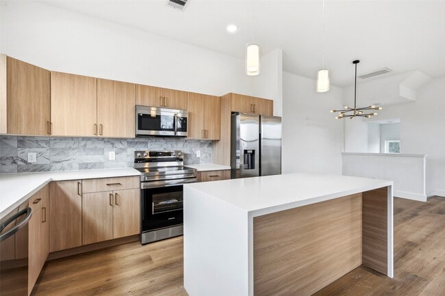 Building Photo - 4205 Allston St