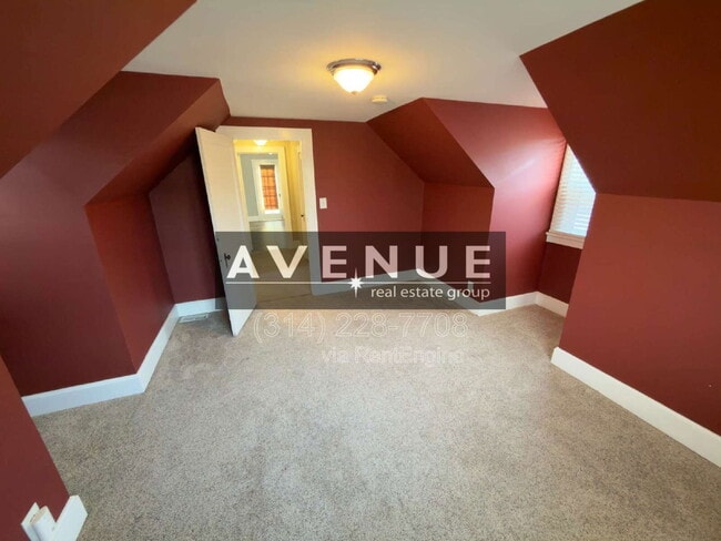 Building Photo - 4938 Walsh St