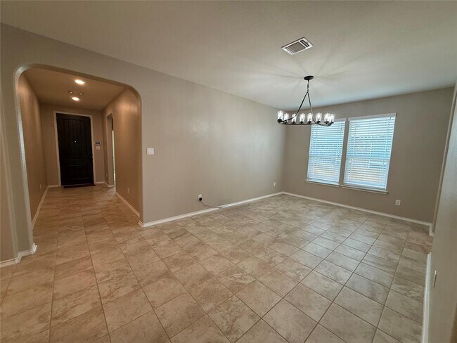 Building Photo - 334 Reunion Ln