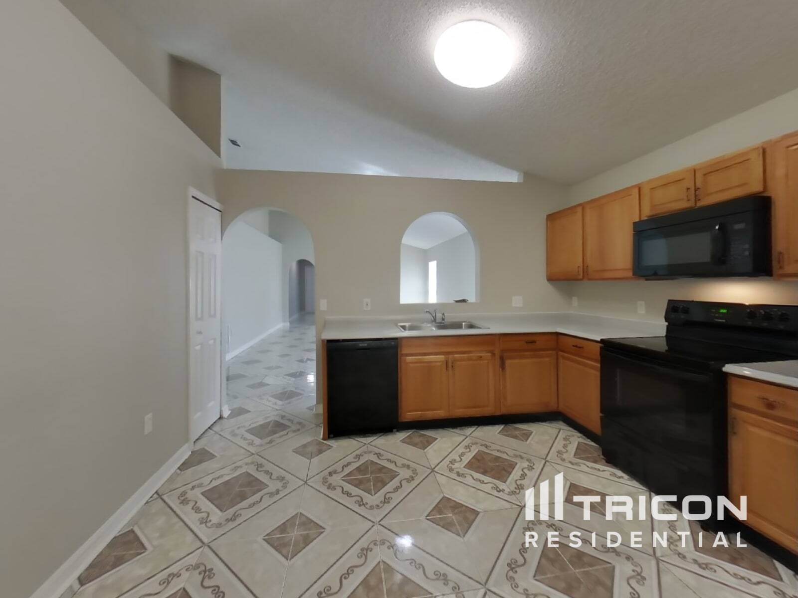 Building Photo - 7227 Lawn Tennis Ln