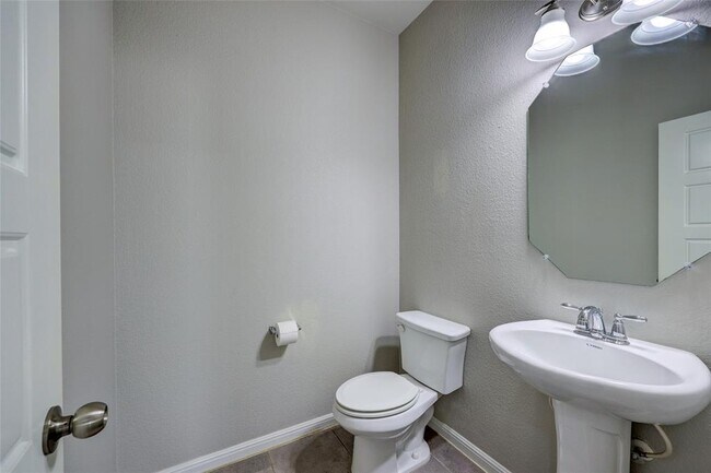 Building Photo - 126 Screech Owl Dr