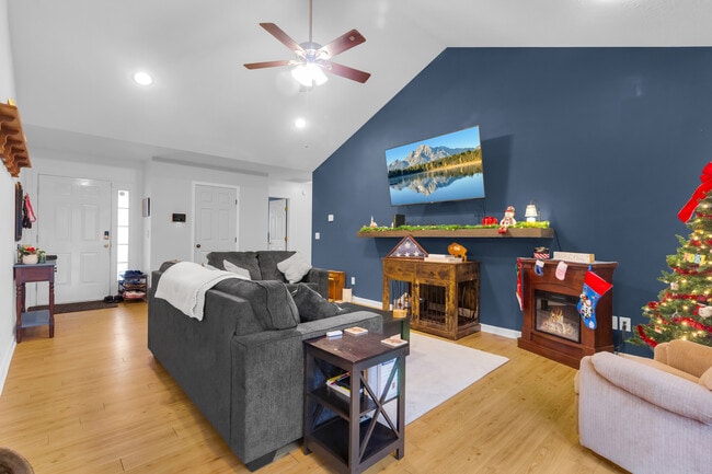 Building Photo - 158 Oakley Dr