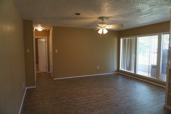 Building Photo - 3414 31st St