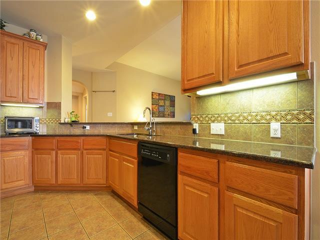 Building Photo - 2409 Tivoli Dr