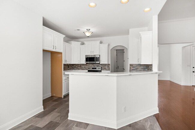 Building Photo - Completely Renovated 4bd/2ba in Olive Branch