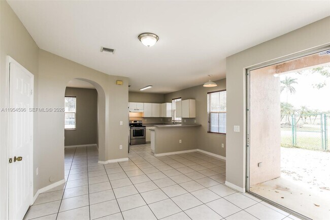 Building Photo - 27598 SW 138th Ave