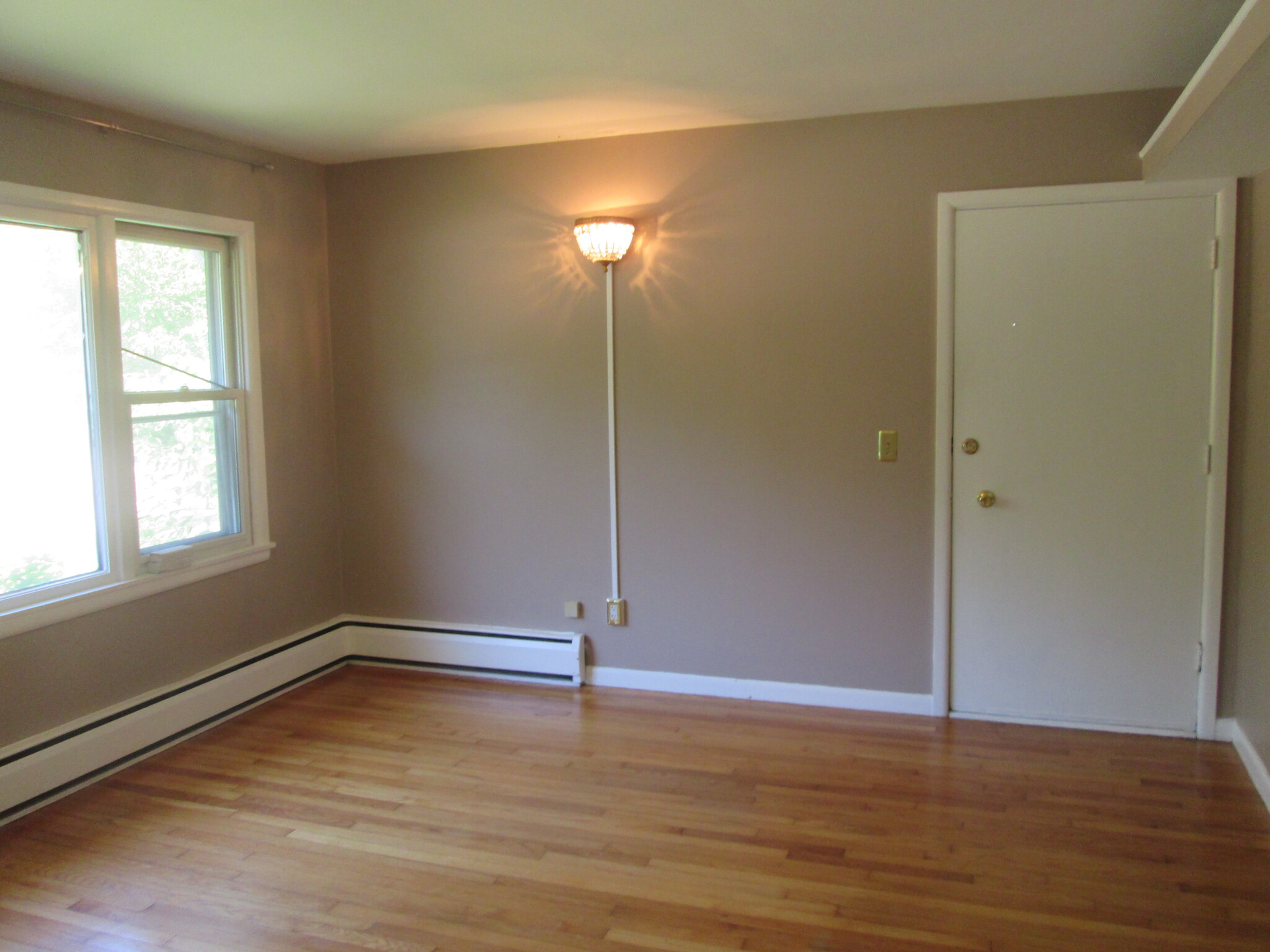 2nd bedroom (1) - 503 N Sherman Ave