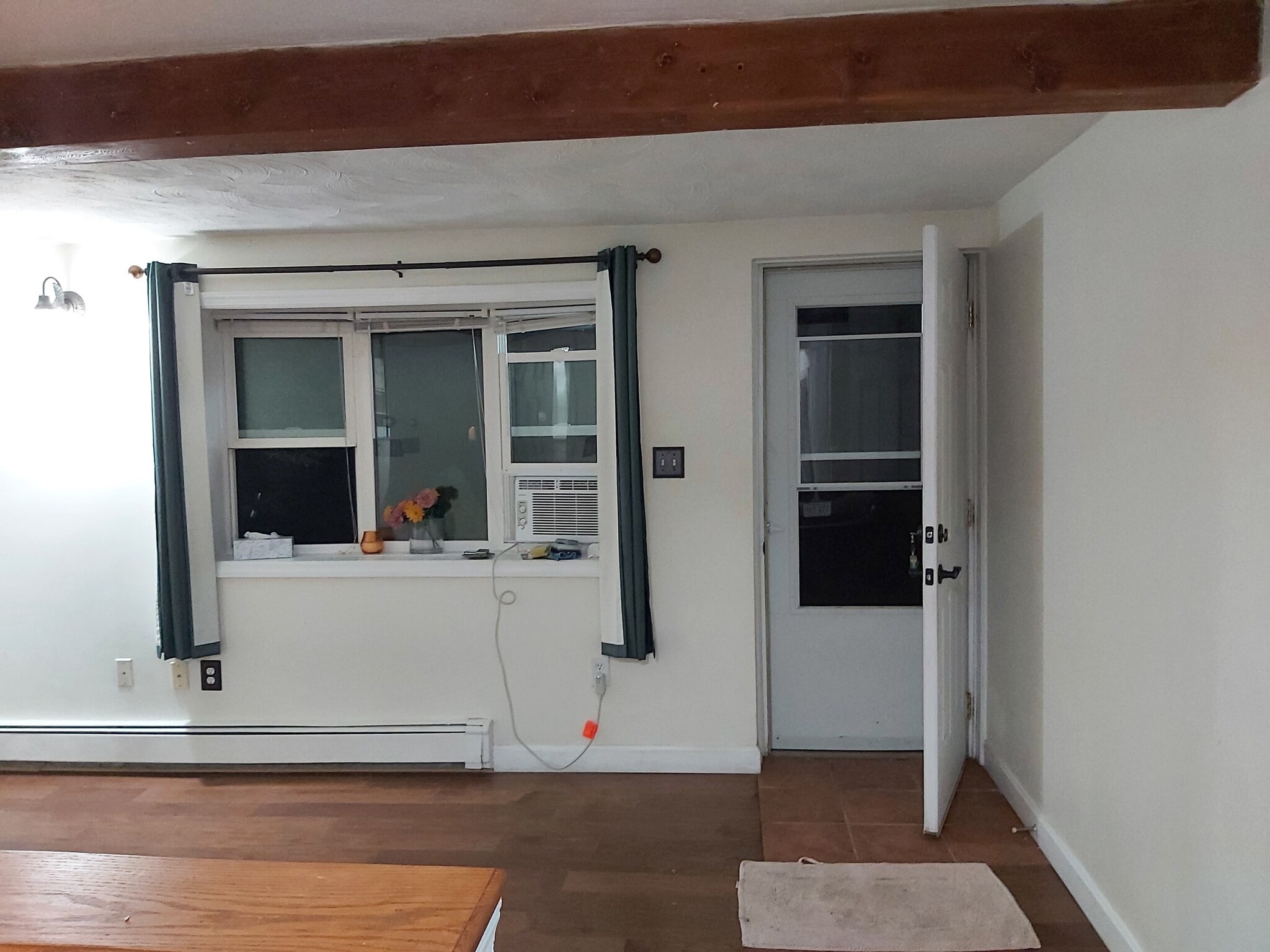 Building Photo - 83 Locust St