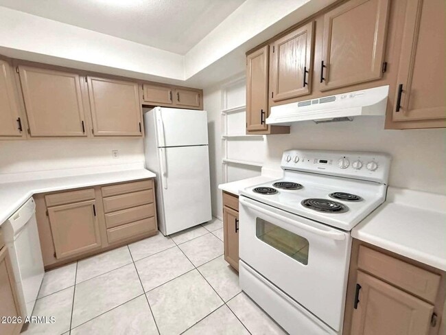 Building Photo - 1500 W Rio Salado Pkwy