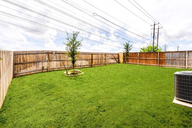Building Photo - Stunning 1-Story Ranch with Lake View on C...
