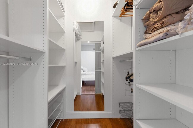 Building Photo - 20903 Leeward Ct