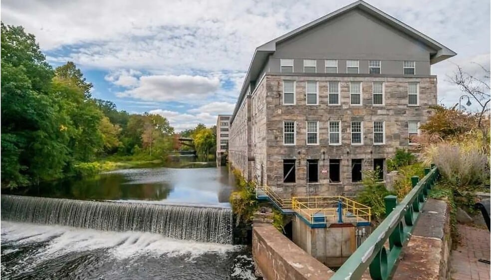 Building Photo - 59 Hilltop Dr